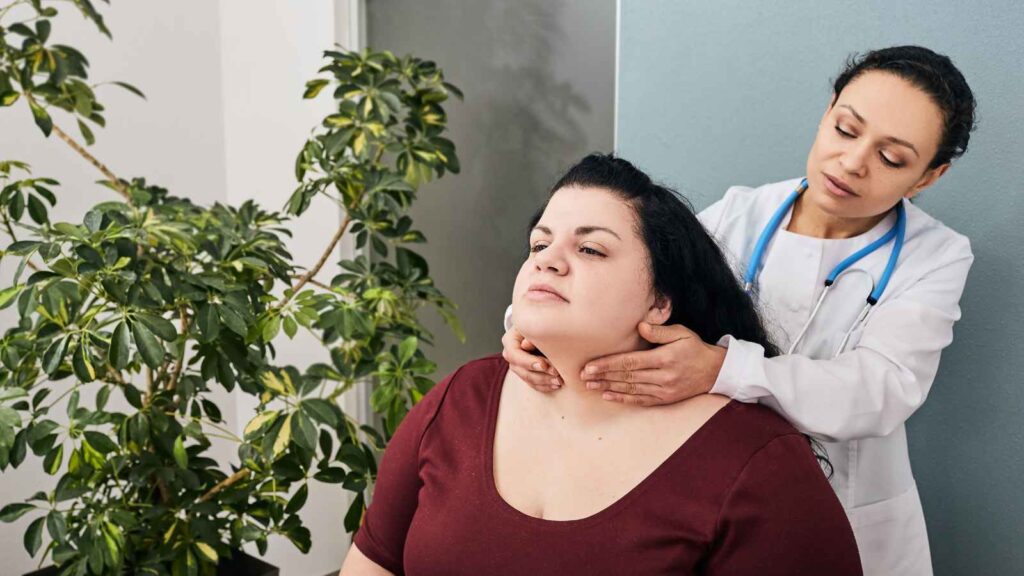 Rehabilitación de cervicalgia en adultos con sobrepeso